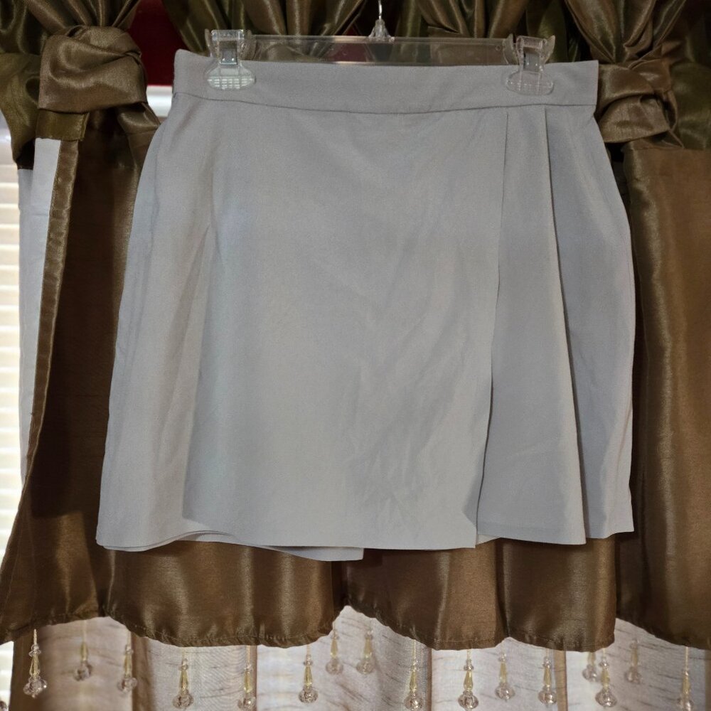 ATHLETA ATHLEISURE SKORT SIZE 8